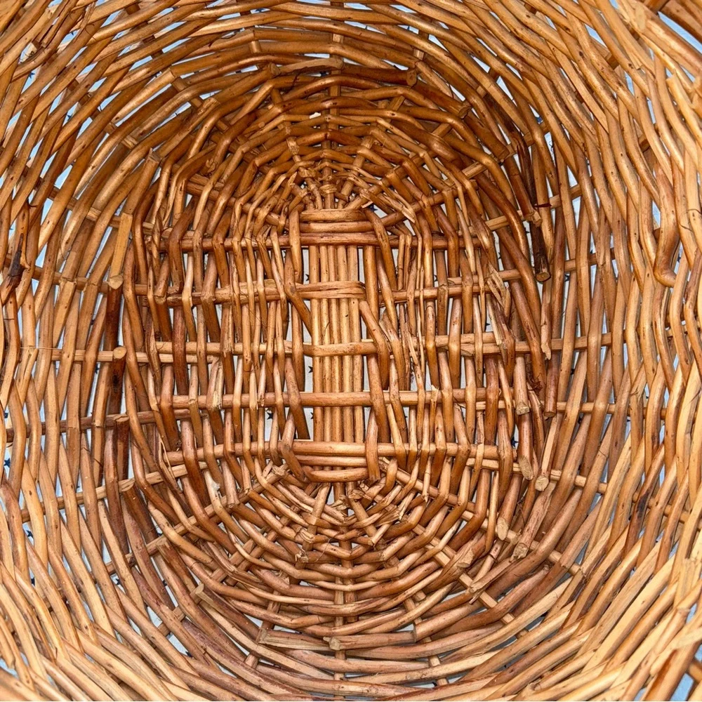 Vintage Wicker Oblong Large Handled Gathering / Storage / Display Basket 17”x15”